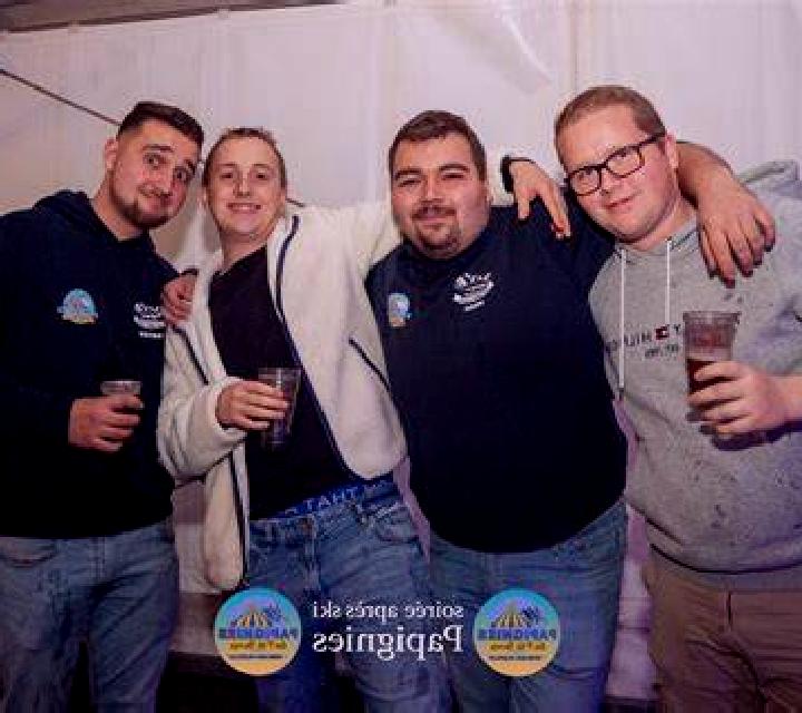 7 perfiles de escorts en Gamdi, India. Explora chicas, servicios, tarifas y reserva online. En domicilio y visita disponibles.