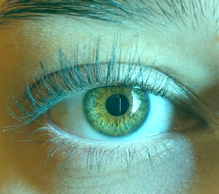 Alejandra, 21, acompañante rubia de ojos avellana y etnia mezcla basada en Kossou. Ofrece Hasta el final (CIM), Masaje erótico, Cita de cena, Striptease. Dis...