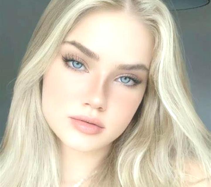 Andrea, 21, acompañante castaña de ojos azules y etnia india basada en Cacak. Ofrece GFE (Experiencia de novia), Parejas, Noche completa. Disponible en domic...