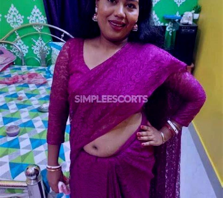 Aurora, 35 — Escort en Karimnagar, India