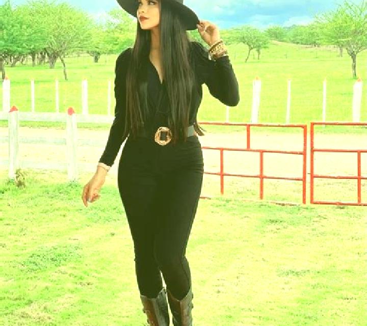 Bianca, 35 — Escort en Xocen, México