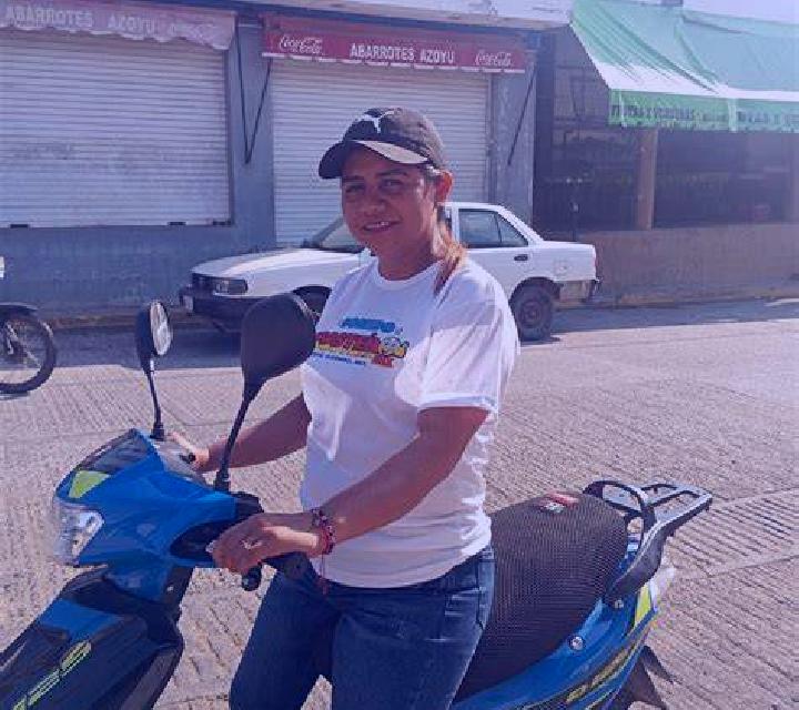 Carla, 36 — Escort en Chahuite, México