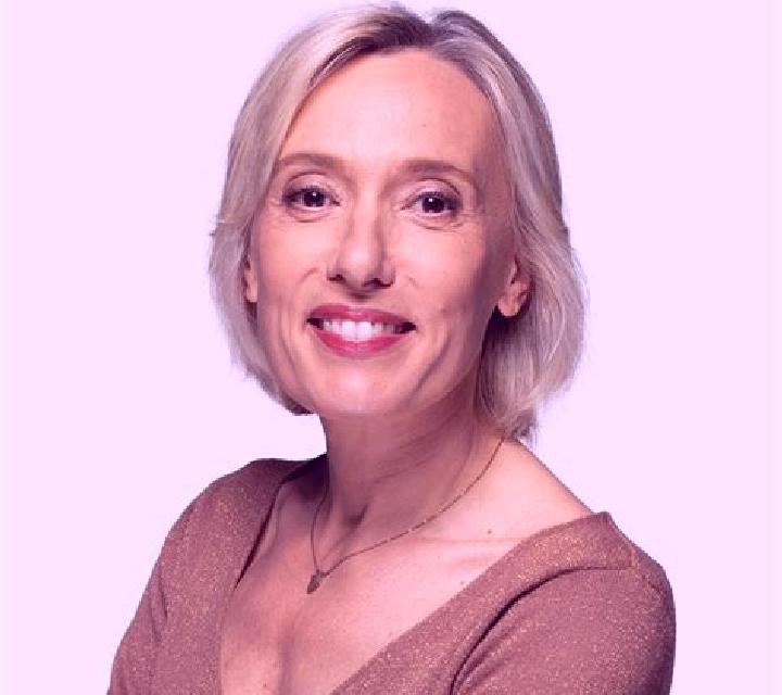 Cielo, 36, acompañante pelirroja de ojos marrones y etnia latina basada en Tocmoche. Ofrece Masaje, Francés natural, Striptease, Parejas, 69. Disponible en d...