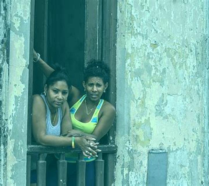 Claudia, 31 — Escort en Half Way Pond, Islas Caimán