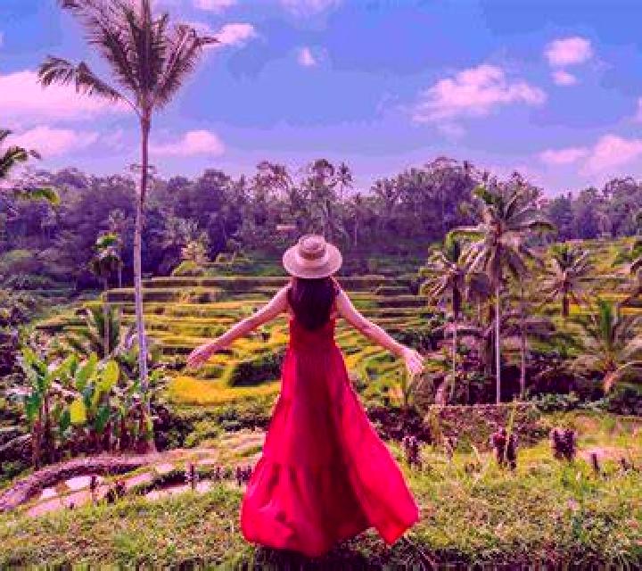 Claudia, 35 — Escort en Lantera, Indonesia