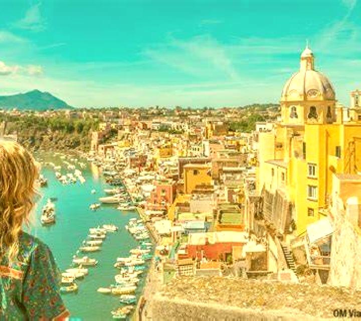 Daniela, 20 — Escort en Procida, Italia