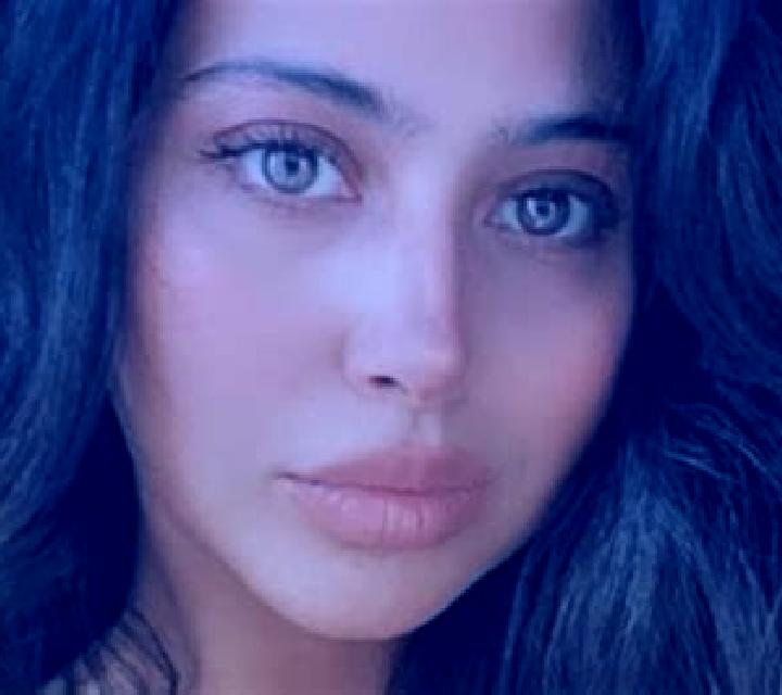 Daniela, 21 — Escort en Vecinos, España