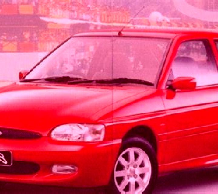 Daniela, 22, acompañante rubia platino de ojos grises y etnia mediterránea basada en Pajaran. Ofrece Noche completa, Cita de cena, 69, BDSM. Disponible en do...