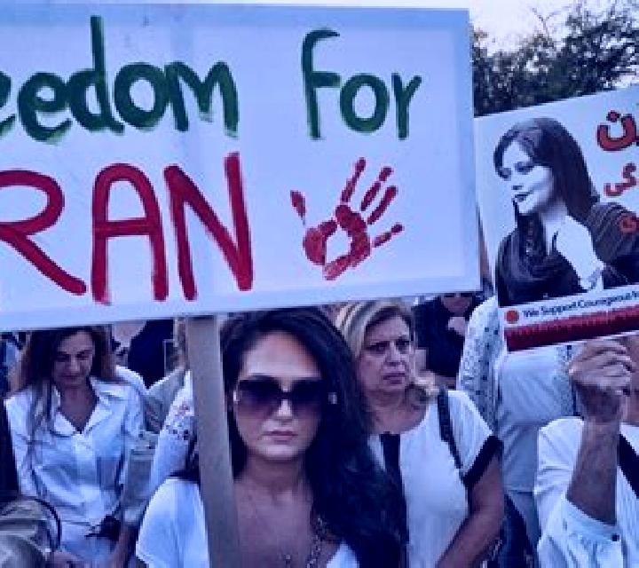 Daniela, 25 — Escort en Kahrizak, Irán