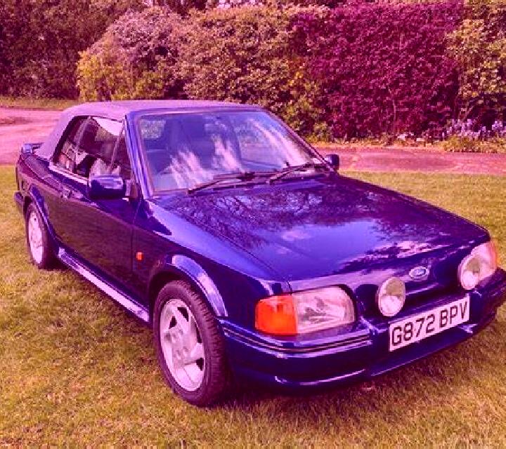 Daniela, 28, acompañante rubia de ojos oscuros y etnia eslava basada en Santa Rosa. Ofrece Dominación, Cita de cena, Griego (anal). Disponible en domicilio y...