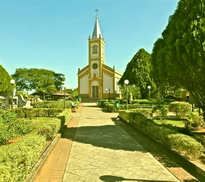 Daniela, 29 — Escort en Maristella, Italia