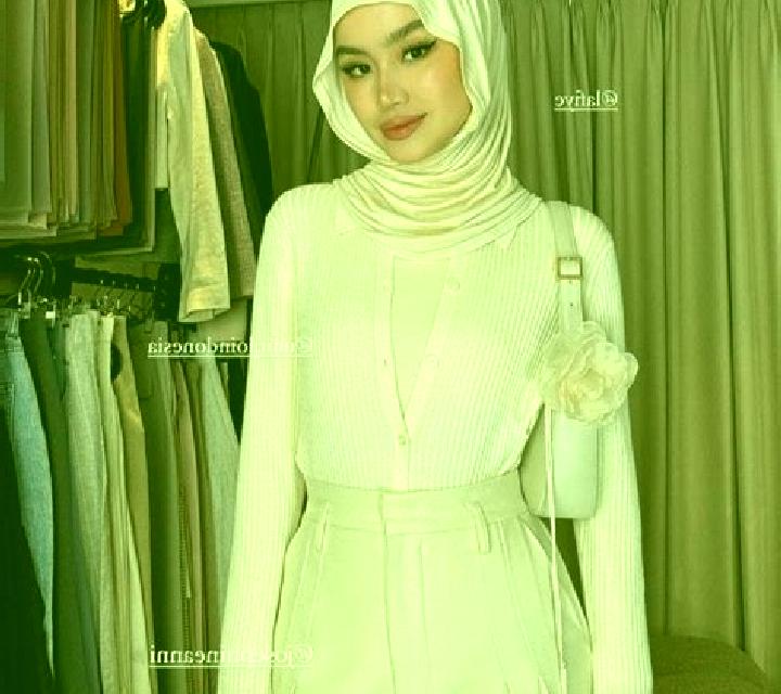 Daniela, 30 — Escort en Anin, Indonesia