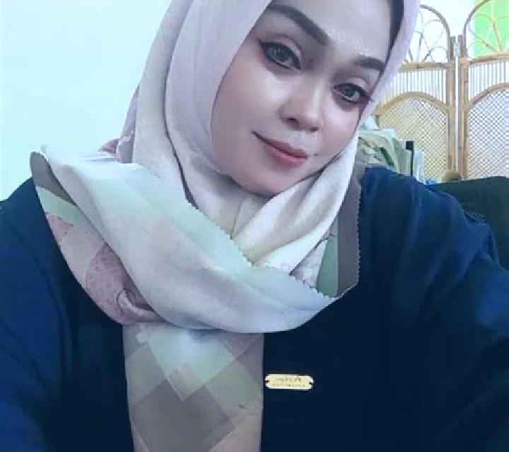 Daniela, 35 — Escort en Babirik, Indonesia