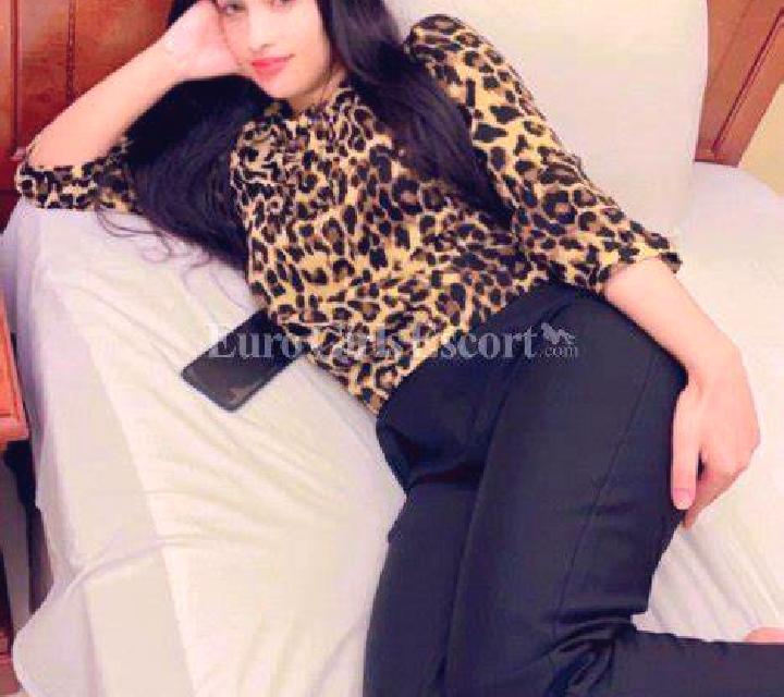 Diana, 34 — Escort en Llanfechell, Reino Unido