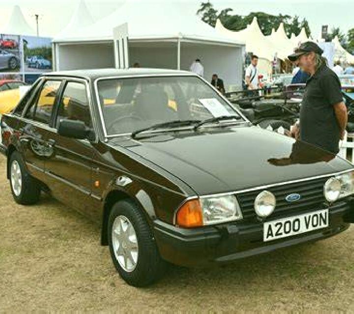 escort Andrews