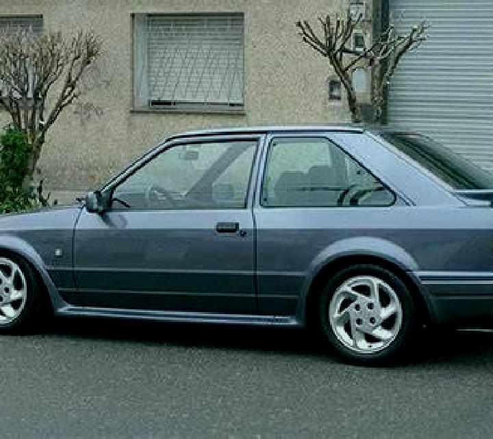 escort Annalong