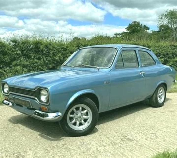 escort Ashover