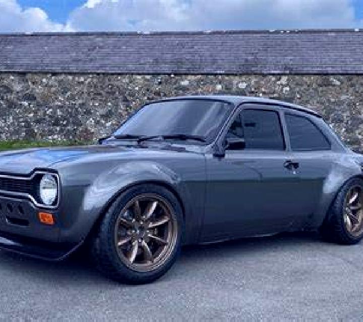 escort Bouwel