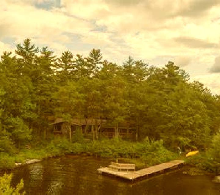 escort Cottage Lake