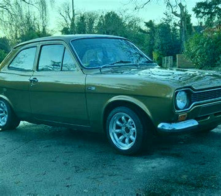 escort Courlaoux