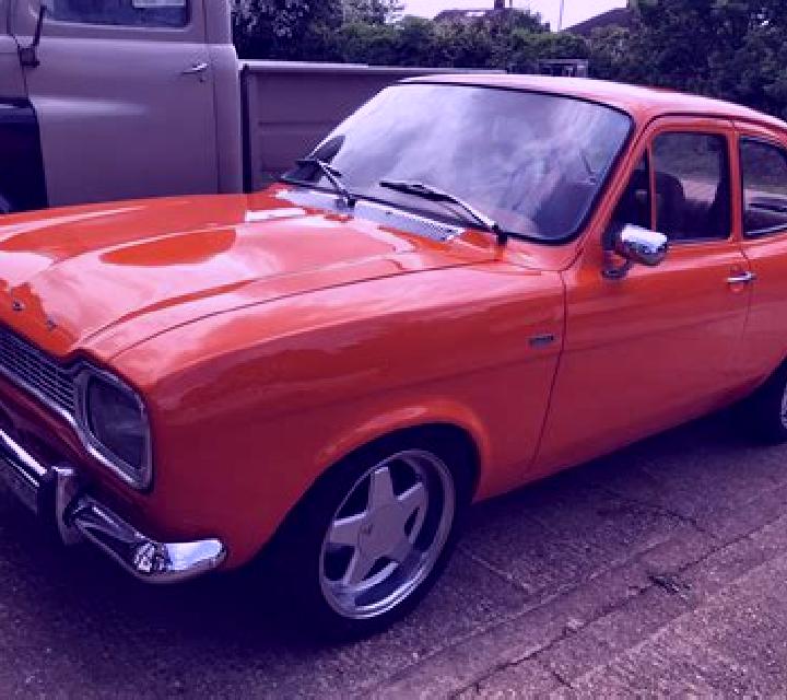 escort Dalmuir