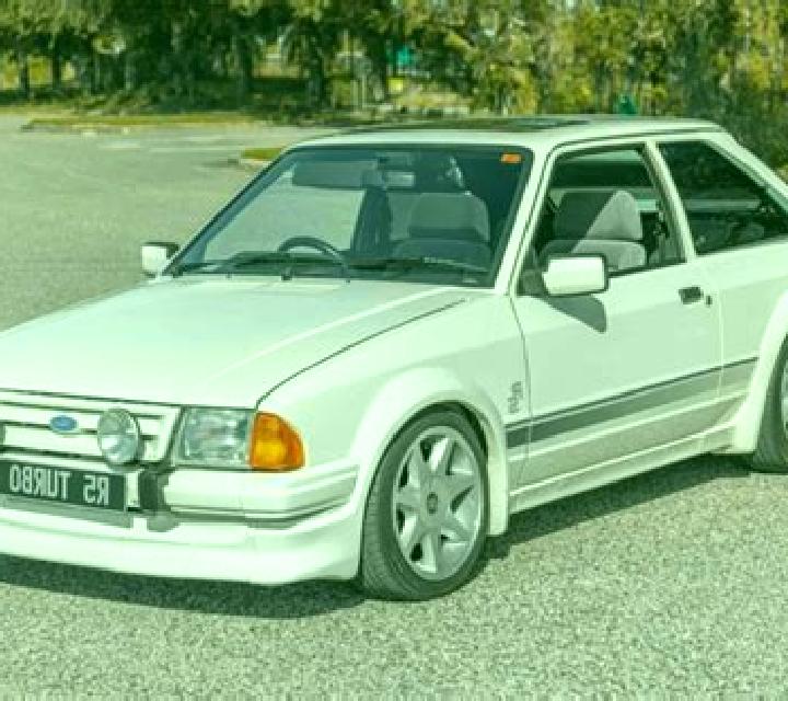 escort Drymen
