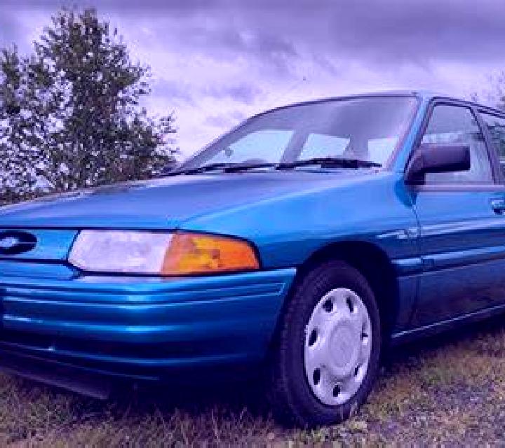 escort Estahban