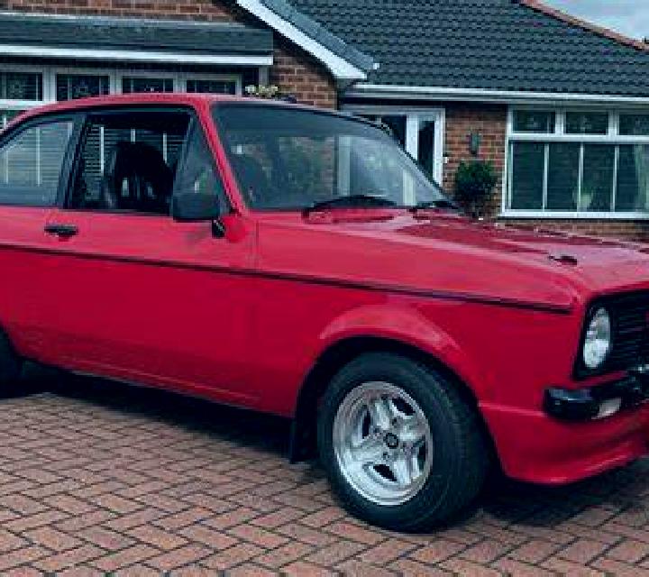 escort Grosrouvre
