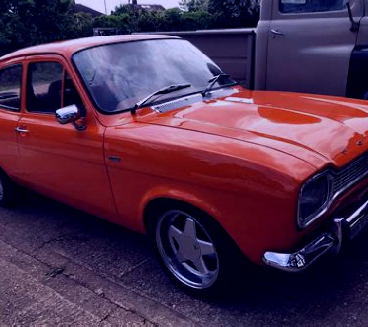 escort Hollum