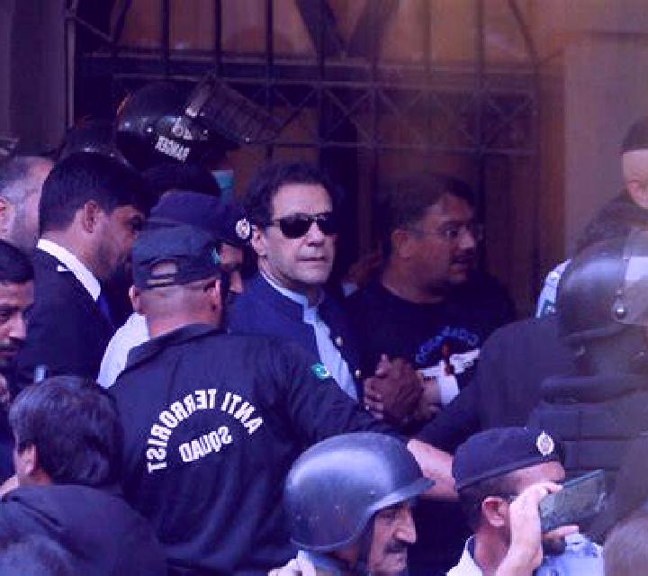 escort Khan Arnabah