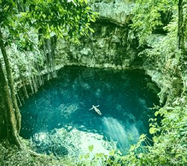 escort Los Cenotes