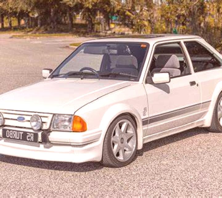 escort Ovilla