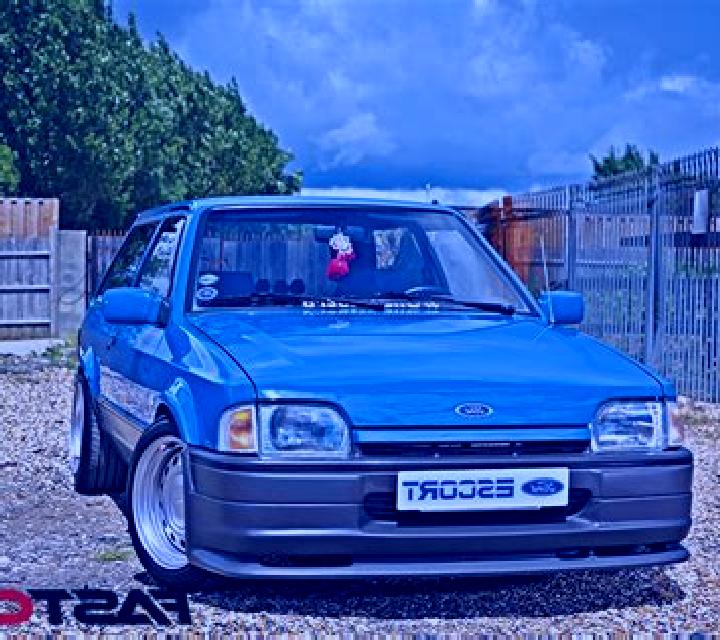 escort Pasirgaru