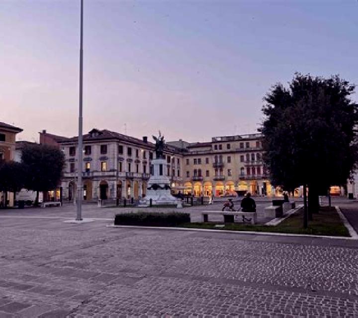 escort Piazza Caduti