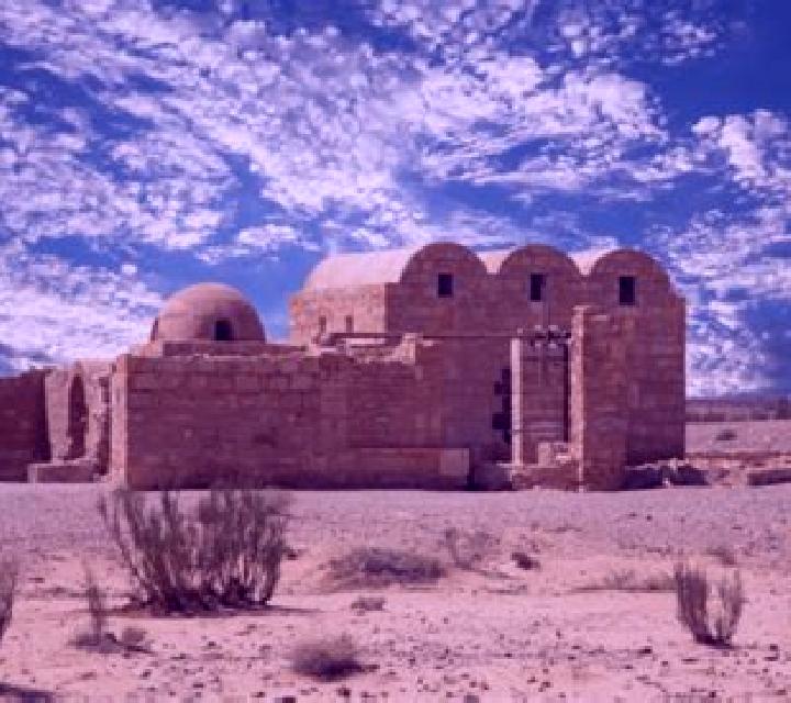escort Qasr Libiya