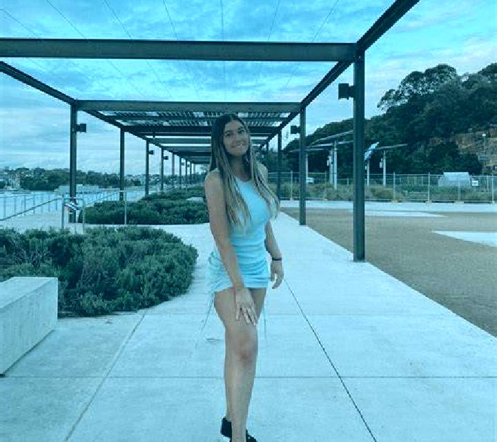 escort Sadina
