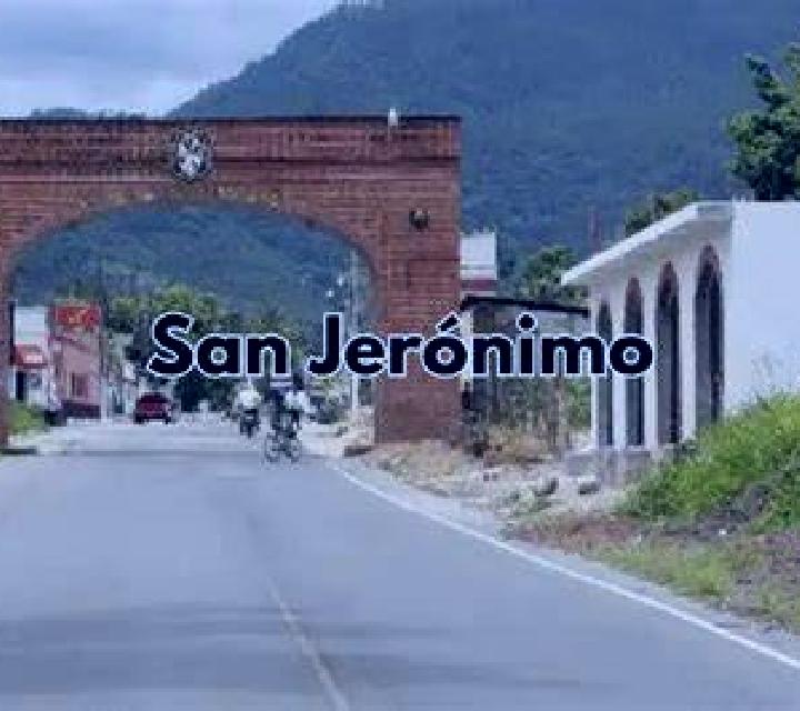 escort San Jeronimo Axochitlan