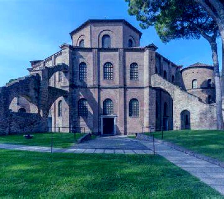 escort San Vitale