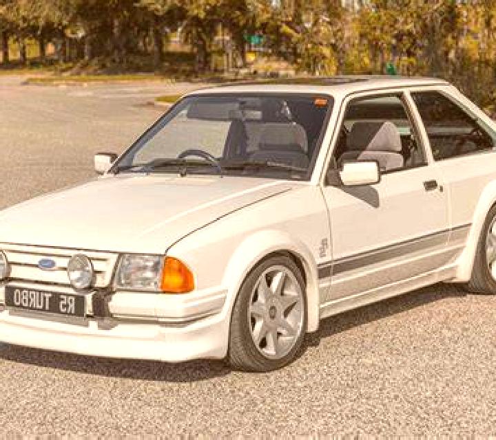 escort Serokomla