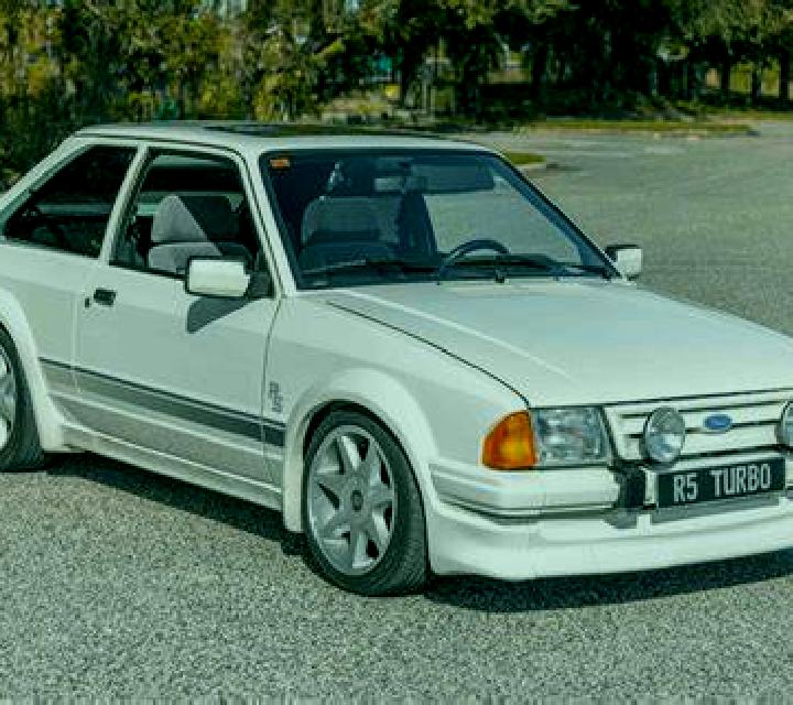 escort Tombel