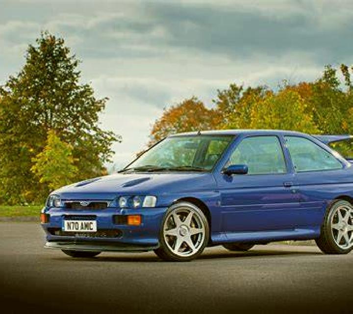 escort Uzemain