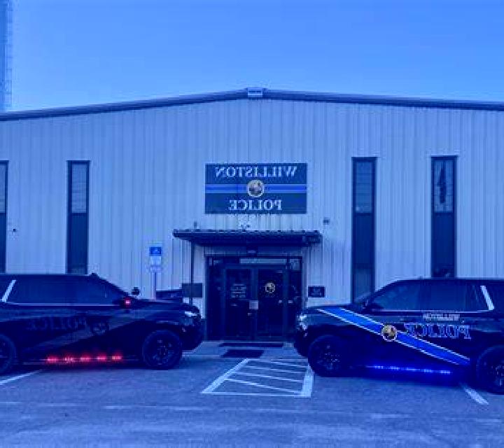 escort Williston Highlands