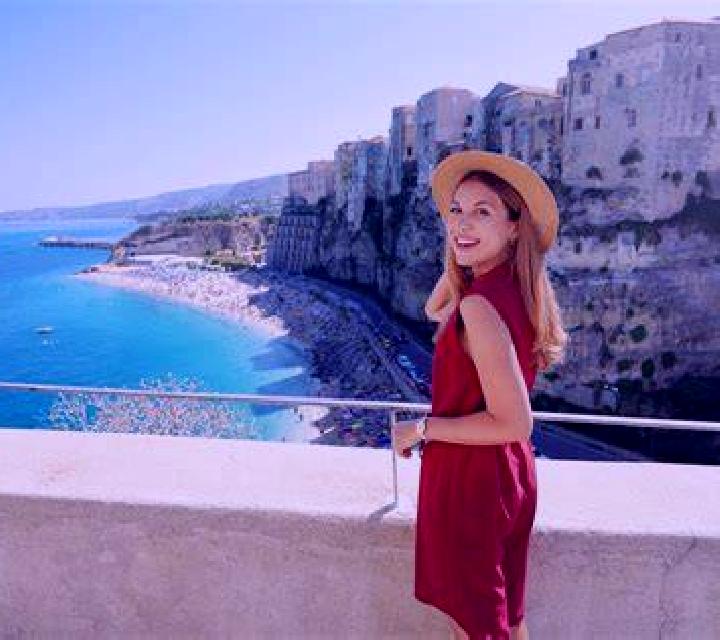 Escorts Carimate, Italia — Chicas y putas locales