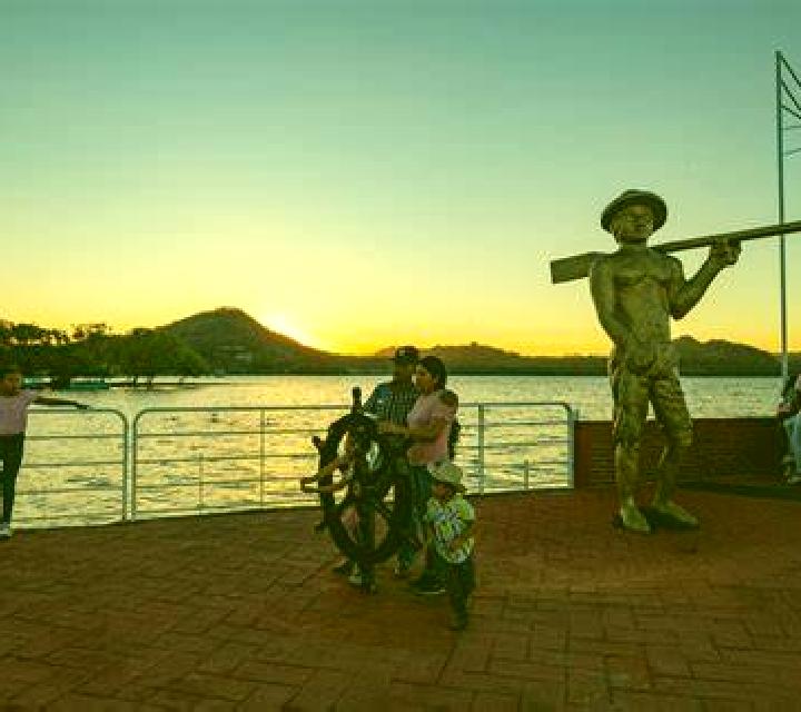 Escorts Catemaco, México — Chicas y putas locales
