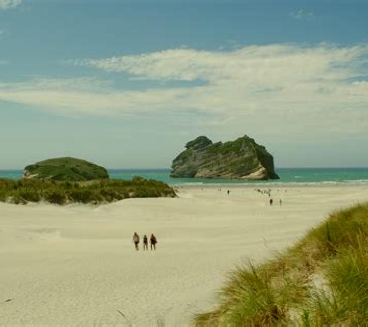 Escorts Eastern Beach, Nueva Zelanda — Chicas y putas locales