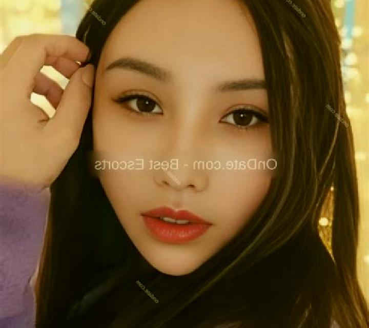 Escorts Eman, China — Chicas y putas locales
