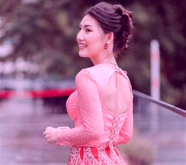 Escorts Longwa, Myanmar — Chicas y putas locales