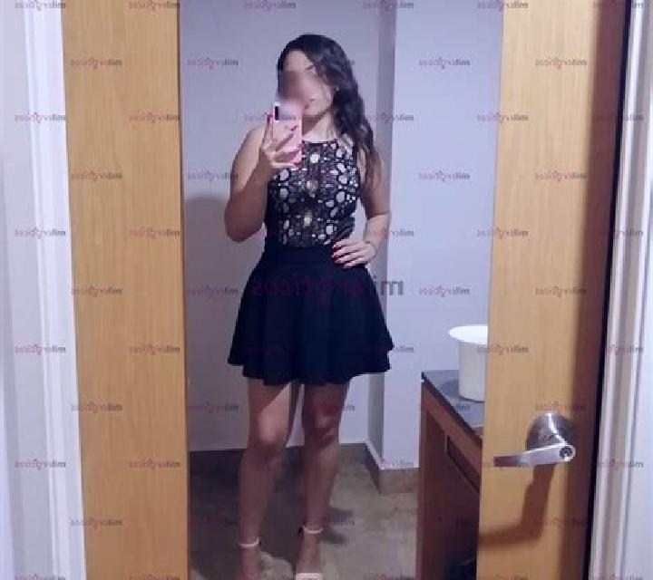 Escorts Nambol, India — Chicas y putas locales