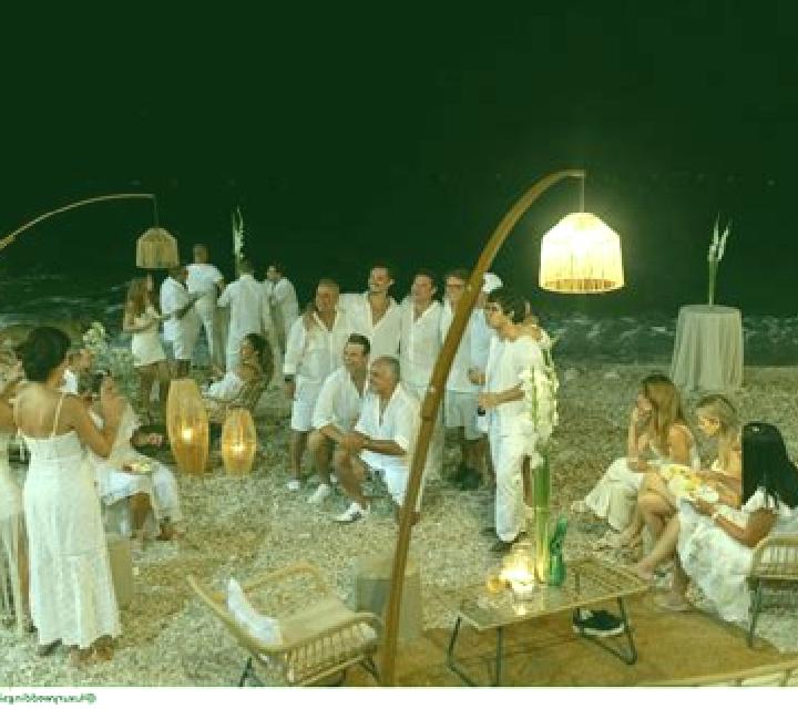 Escorts Noraville, Australia — Chicas y putas locales