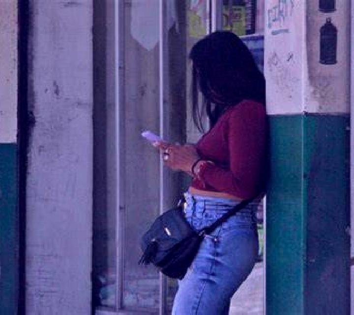 Escorts Padedemanu, Indonesia — Chicas y putas locales